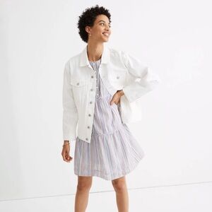 Madewell trucker-style jean jacket in white, size XS. In pristine condition.
